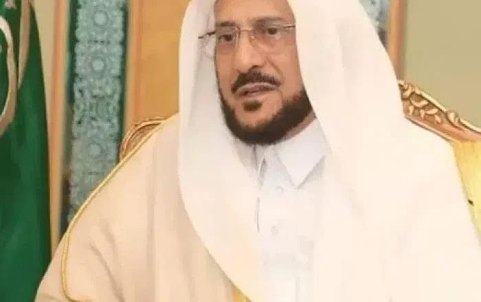 وفاة زوجة وزير الشؤون الإسلامية عبداللطيف آل الشيخ