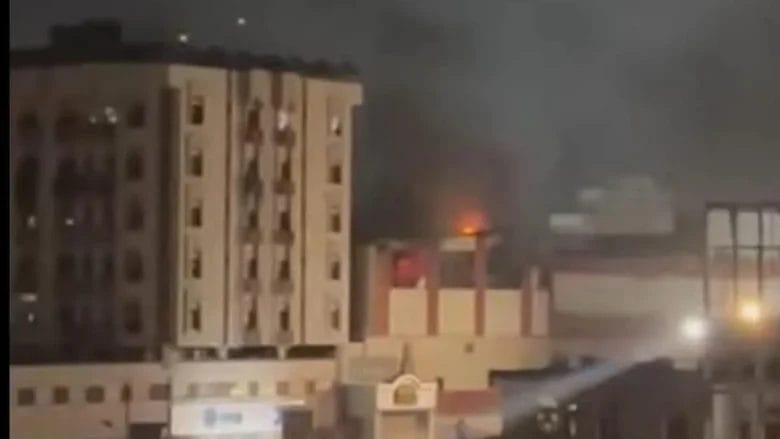 حريق في المركز الليبي في العاصمة اليمنية صنعاء 1 حريق في المركز الليبي في العاصمة اليمنية صنعاء