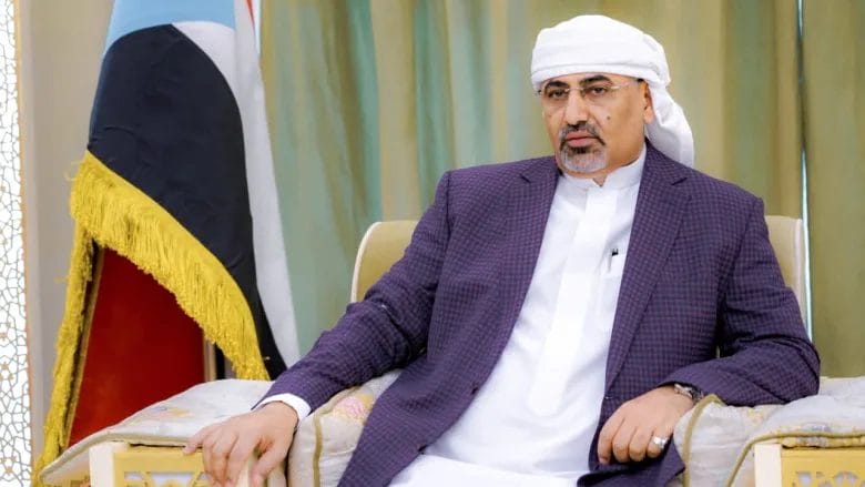 عيدروس الزبيدي يُعلن عن ضم مأرب وتعز للجنوب وتغيير أسم اليمن إلى؟!