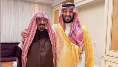 ولي العهد يزور الشيخ بدر بن هزاع